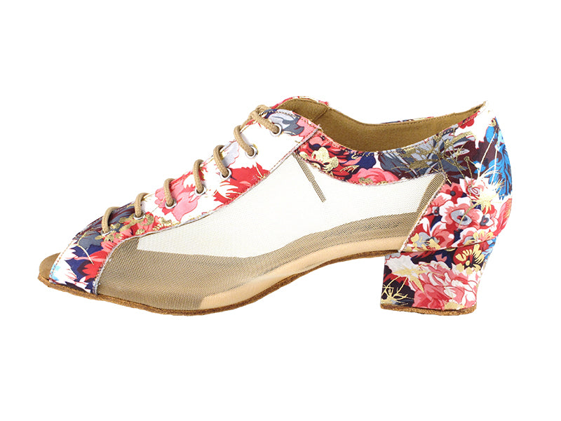 1643LEDSS White_Red Flower with 1.5" Medium Heel (2001) in the photo