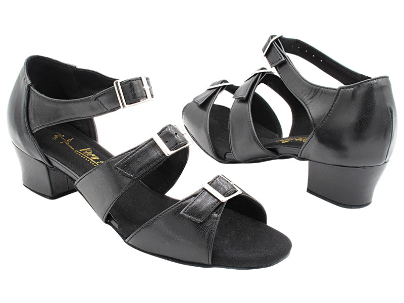 1679 Black Leather with 1.5" Medium Heel in the photo