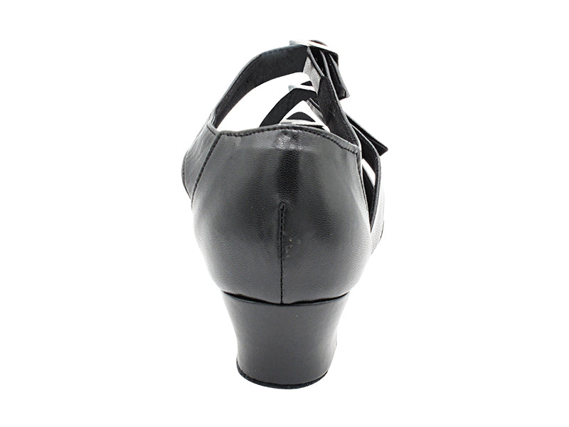 1679 Black Leather with 1.5" Medium Heel in the photo