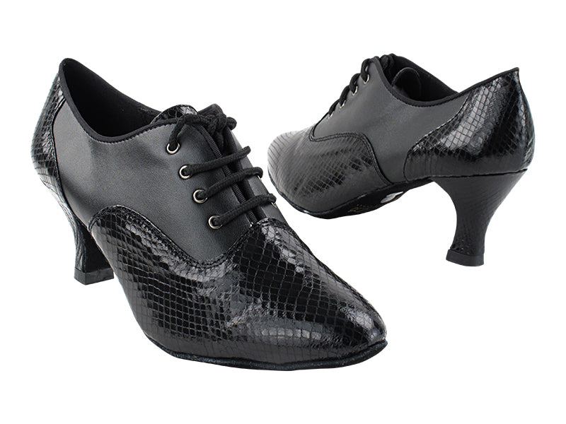 1688 222 Black Snake_F_B_16 Black Leather_M with 2.5" Heel (2899) in the photo