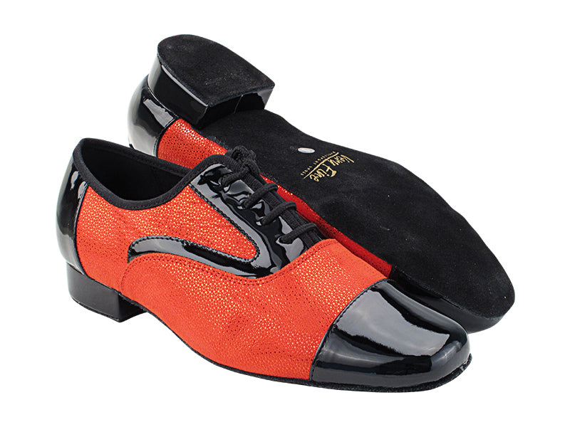 916102B 118 Black Patent_F_B_320 Diamond Red Velvet_M with Men 1" Standard Heel (2002) in the photo