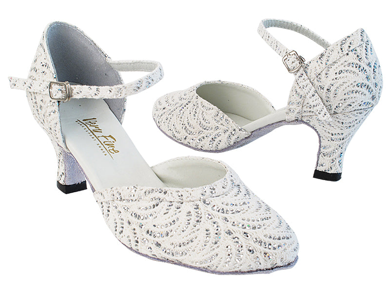 9621 141 White_141 White Trim with 2.5" Low Heel in the photo