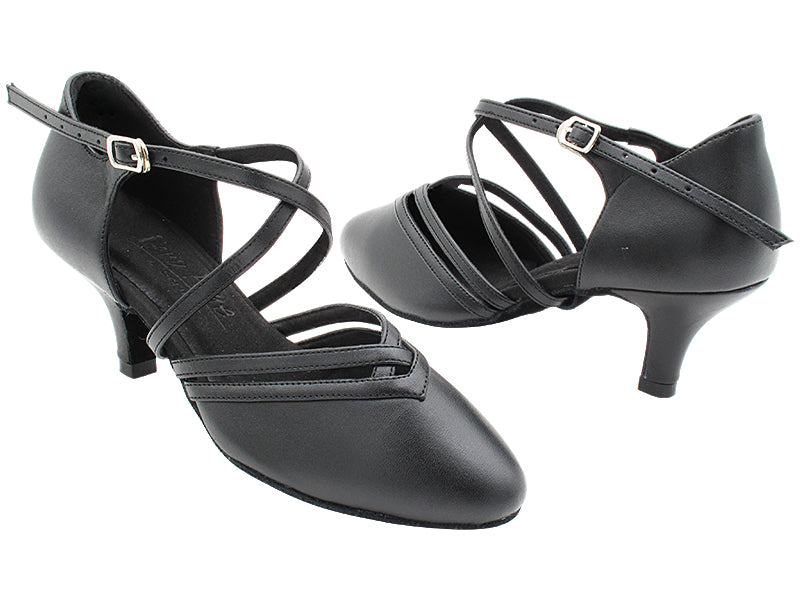 C8881X 216 Black Leather with 2.5" Heel (2040) in the photo