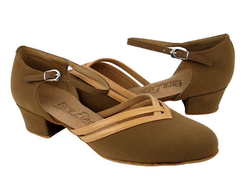 C8881 Dark Brown Oxford Nubuck & Beige Brown Trim 1.5" medium heel in the photo
