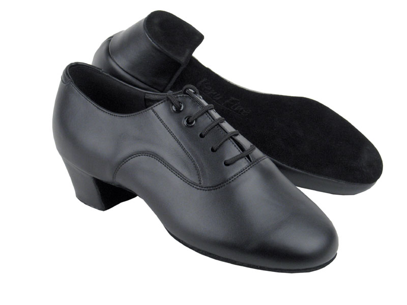 C915108 Black Leather with 1.6" heel in the photo