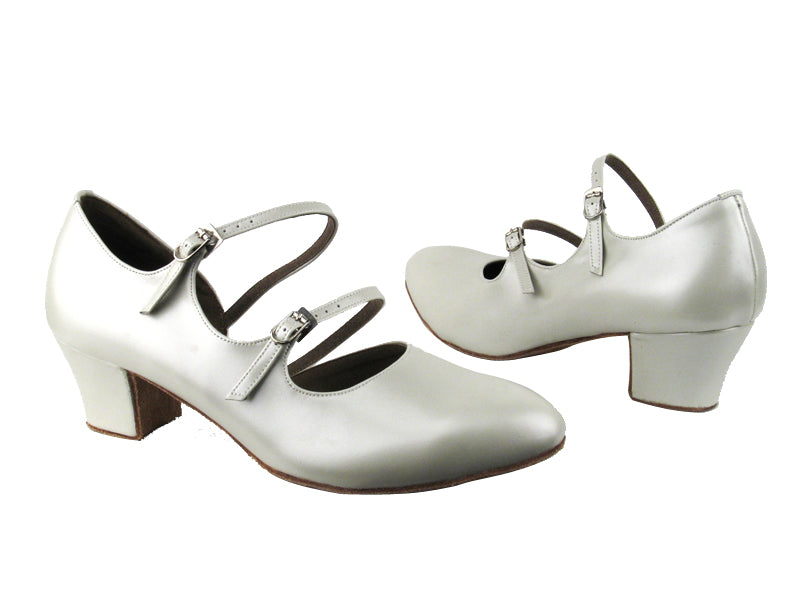 PP201 BB6 Light White Leather with 1.6" medium heel in the photo
