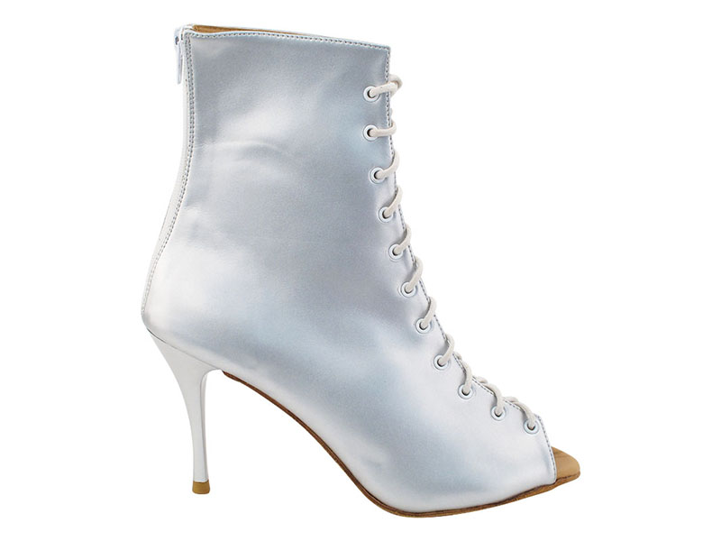 VFBoot Latin 3307 Silver Leather with 3.5" Stiletto Silver Heel (TG1) in the photo