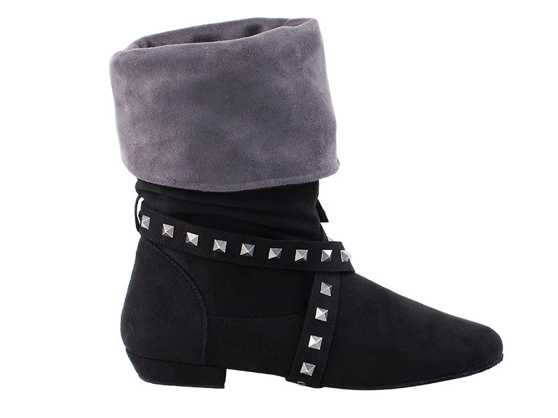 VF Boot Lana Black with 0.5" flat heel  in the photo