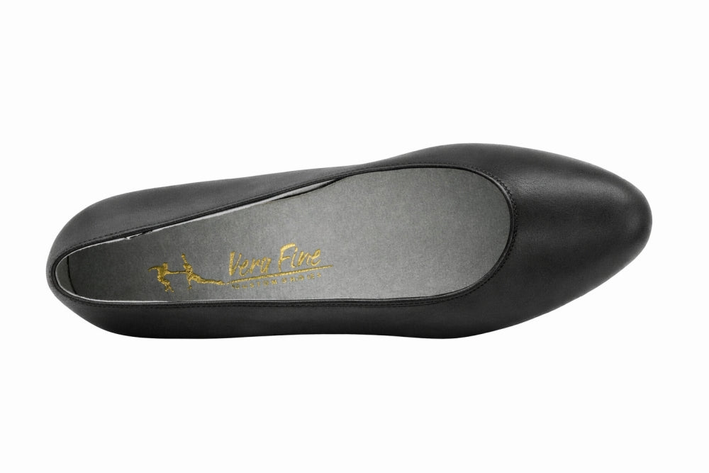 VFCharacter 003 Black Leather with 2.5" Medium Heel (035) in the photo