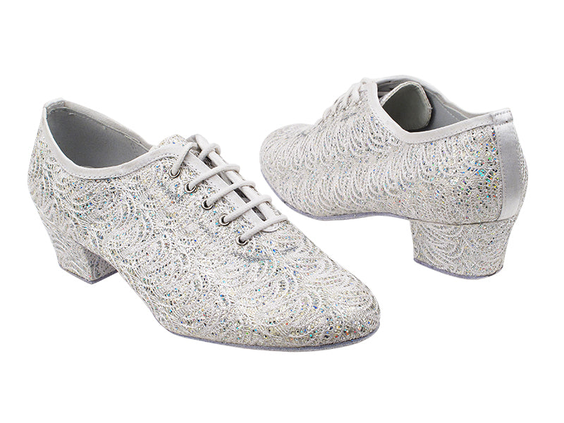 2001 141 White with 1.5" Medium Heel in the photo