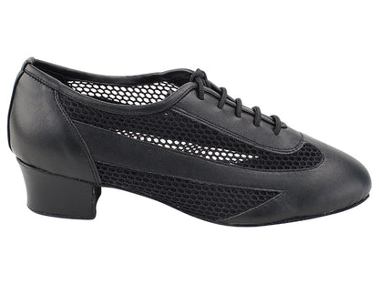 2009 Black Leather with 1.5" Medium Heel in the photo