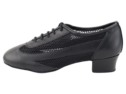 2009 Black Leather with 1.5" Medium Heel in the photo