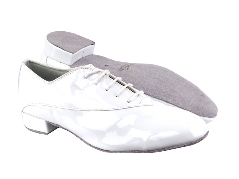 2504 White Patent_Whole Shoes with 1&quot; Heel in the photo