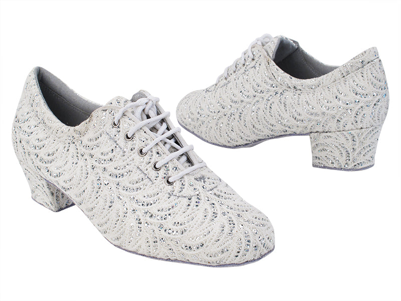 2601 141 White with 1.5&quot; Heel (2001) in the photo