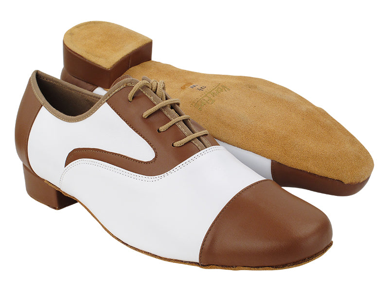 916103 Coffee Brown Leather_F_B_White Leather_M with 1&quot; Standard Heel (2002) in the photo