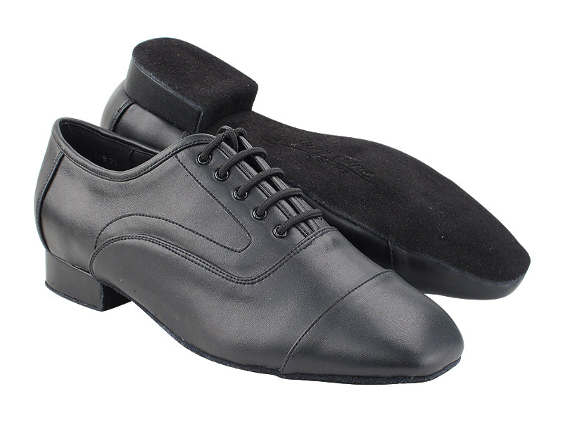 C916102 Black Leather with Men 1&quot; Standard Heel (2002) in the photo