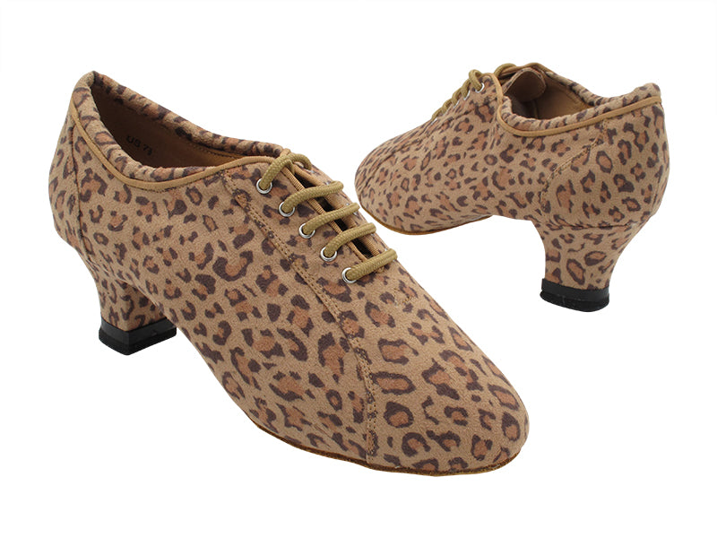 CD1119 Leopard Velvet with 1.5&quot; Medium Heel (3G09) in the photo