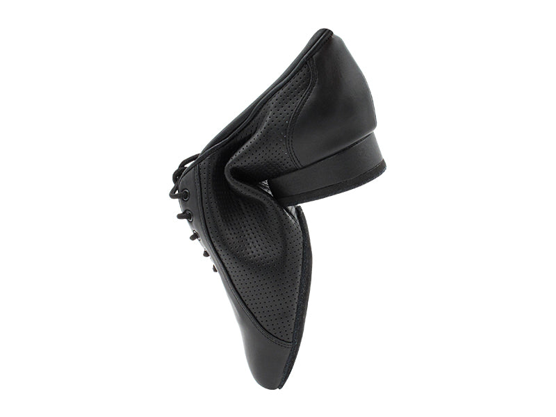 CD9319 Black Leather with 1" Standard Heel in the photo