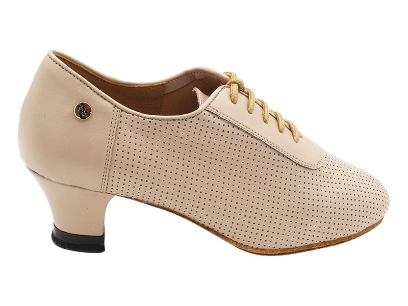 CD1122DB Light Beige Leather with 1.5&quot; Medium Heel (3G09) in the photo