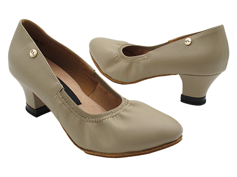 CD5013DB 219 Beige Leather with 1.5&quot; Medium Heel (3G09) in the photo