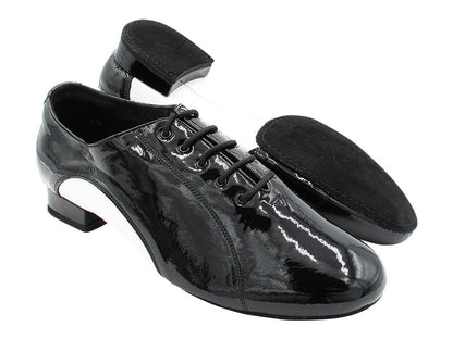 CD9317 Black Patent_T_White Leather Arch with 1&quot; Standard Heel in the photo