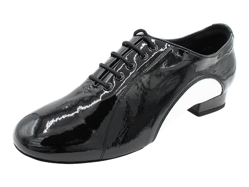 CD9317 Black Patent_T_White Leather Arch with 1&quot; Standard Heel in the photo