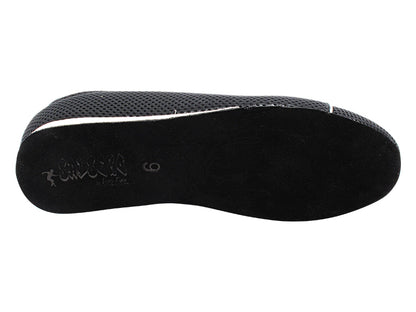 SERO108BBX Panda with flat heel in the photo
