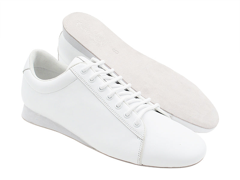 SERO108BBX Minimalist White with flat heel in the photo