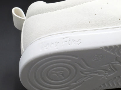 VFSN Breaker Lychee White with full-outsole in the photo