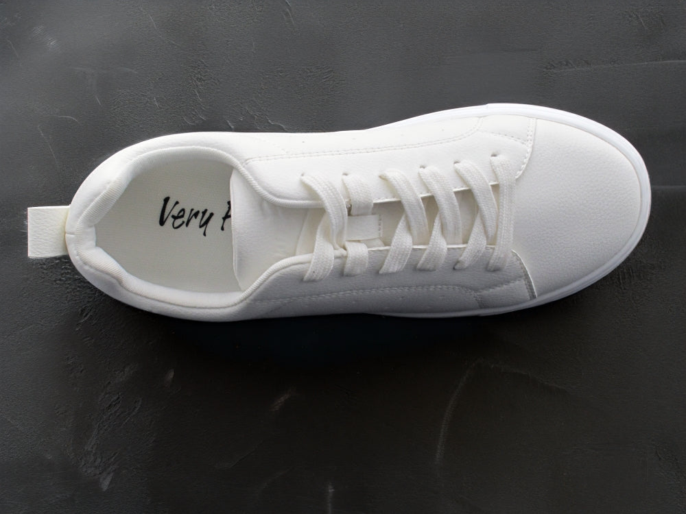 VFSN Breaker Lychee White with full-outsole in the photo