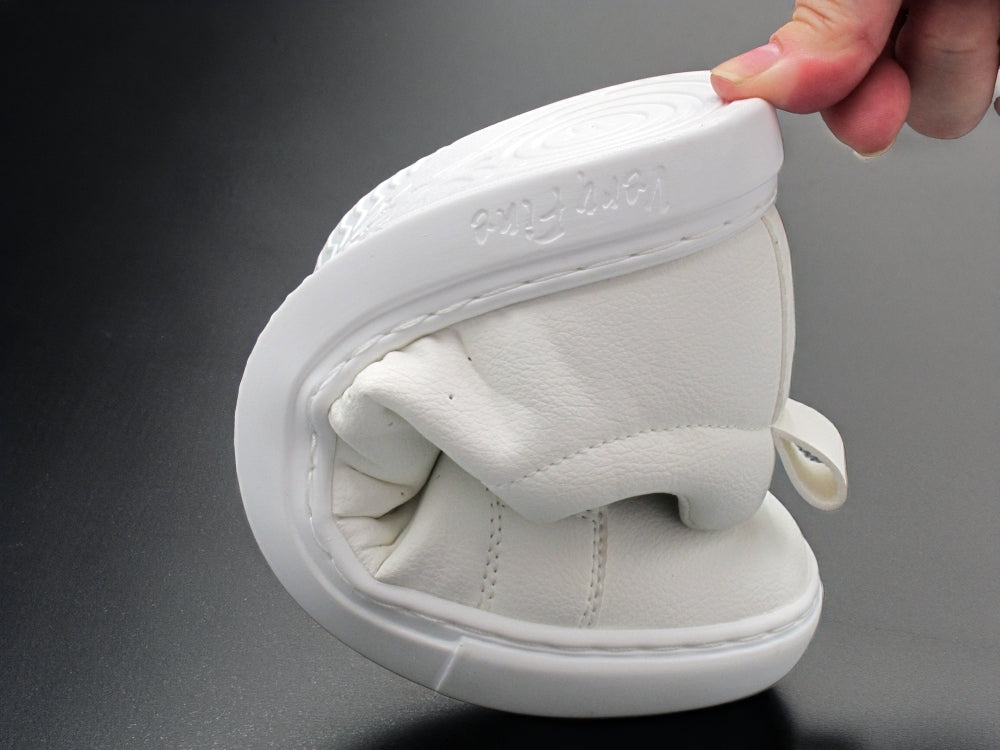 VFSN Breaker Lychee White with full-outsole in the photo