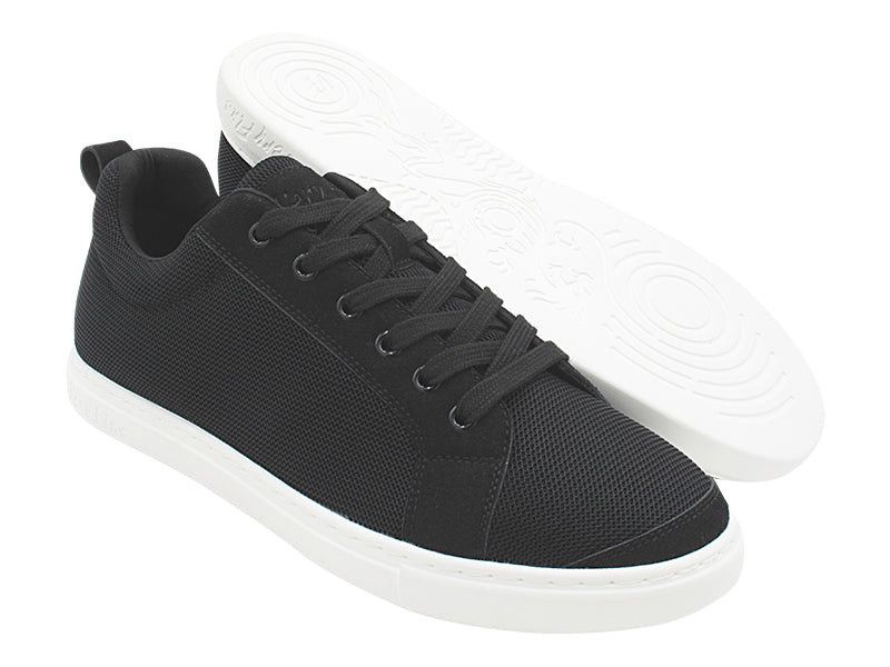VFSN Breaker Black Myth with full-outsole in the photo