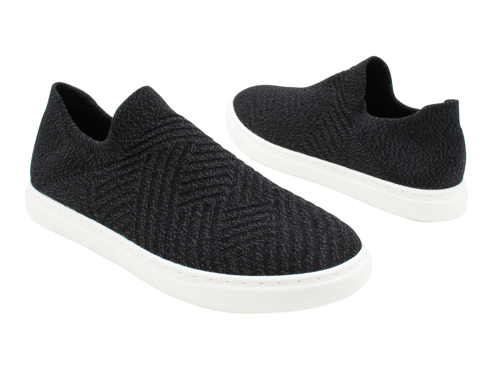 VFSN Casual Multi Black with full-outsole in the photo