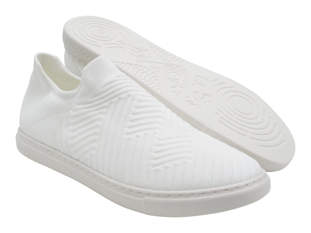VFSN Casual White with full-outsole in the photo