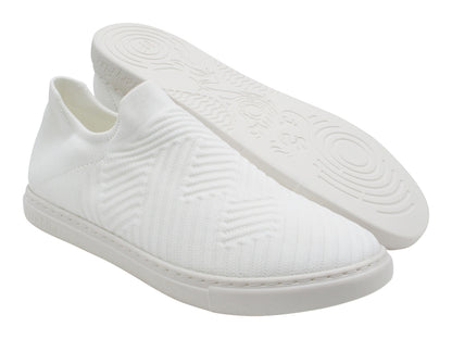 VFSN Casual White with full-outsole in the photo