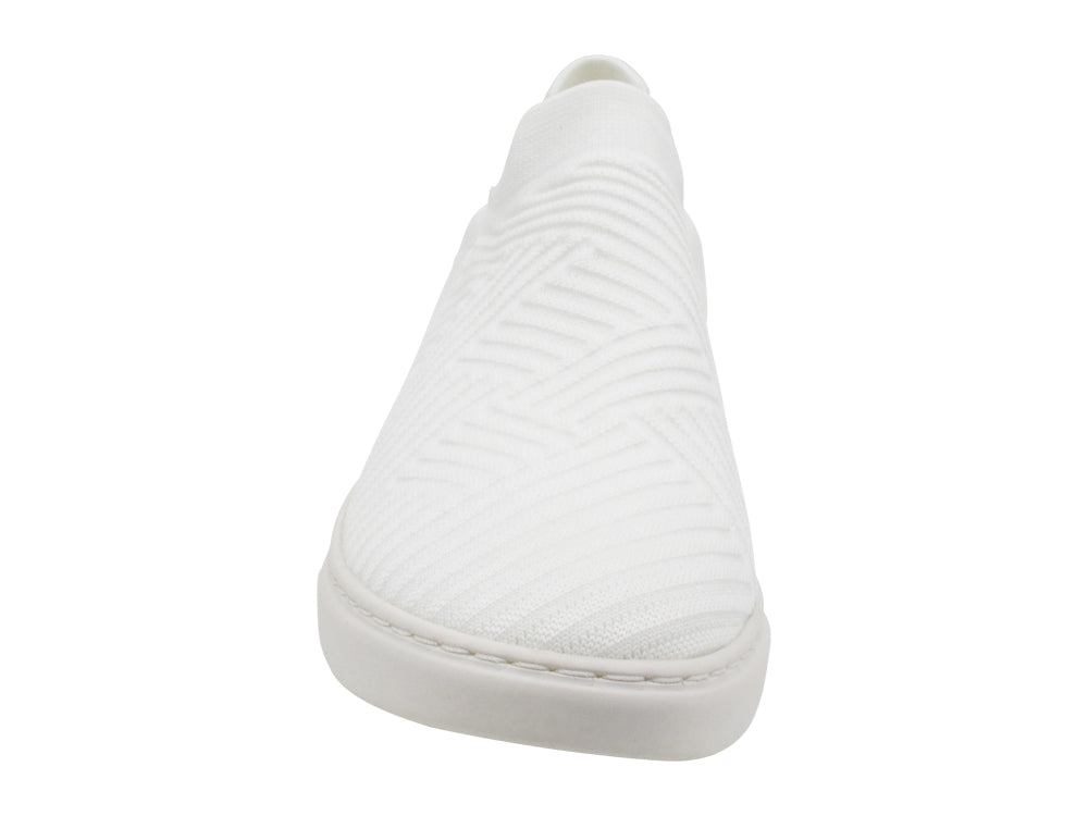 VFSN Casual White with full-outsole in the photo